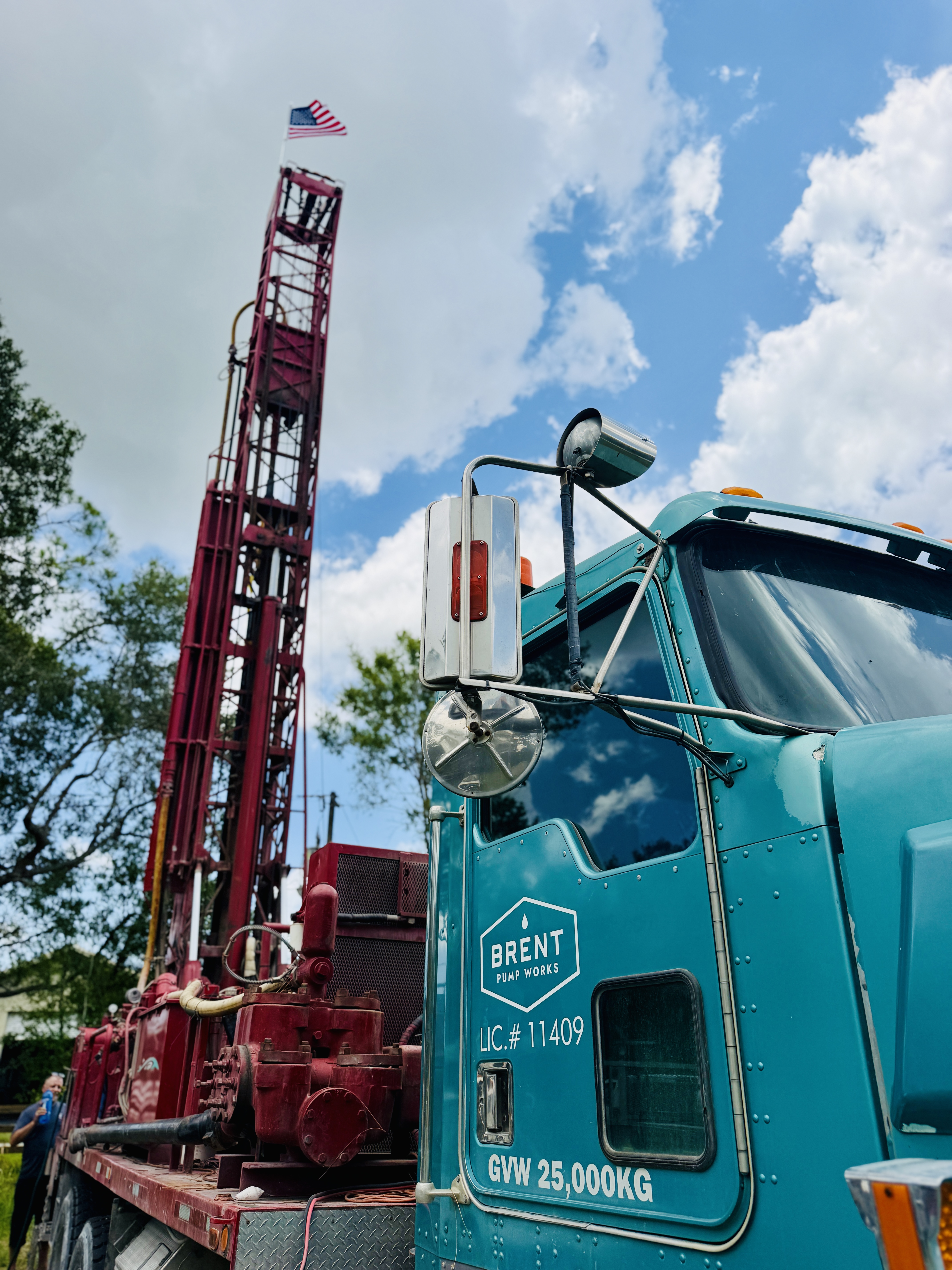 Commercial drilling rig